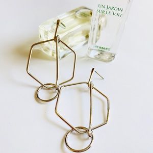 [New] Silver geometric statement earrings